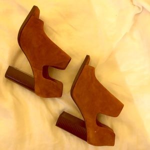 Zara suede heels